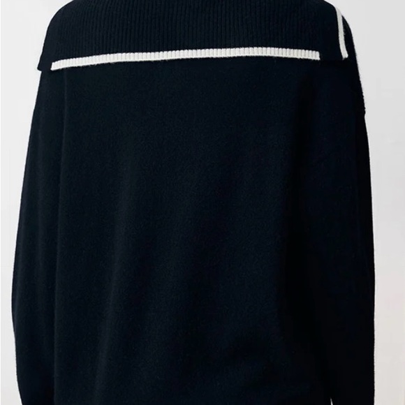 Chic 100% Cashmere Black V-Neck Sweater with White Trim - Picture 3 of 8